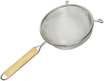 Fast-acting 8-inch stainless steel colander by Thunder Group