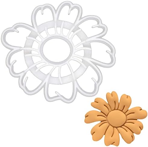 Daisy Cookie Cutter - 7cm x 6cm