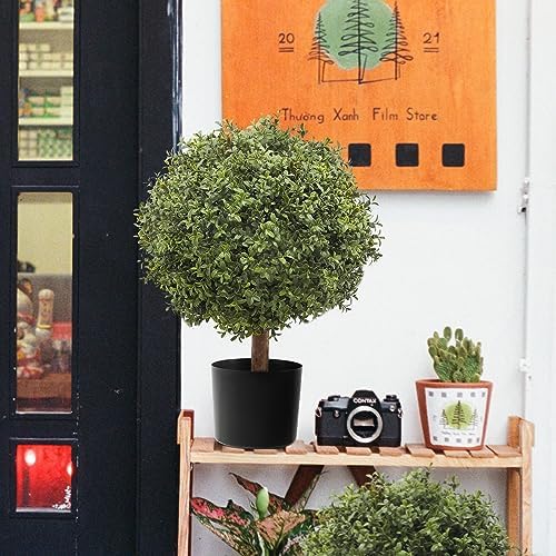 Set of 2 Decor Boxwood Ball Topiary 245
