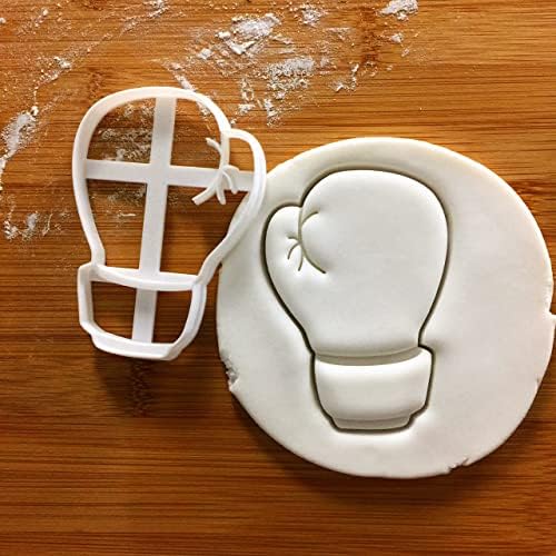 Delish Boxed Gloves Cookie Cutter - 1 Piece