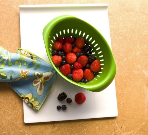 Preserve Small Colander Made from Recycled Plastic 15 Quart Capacity Red