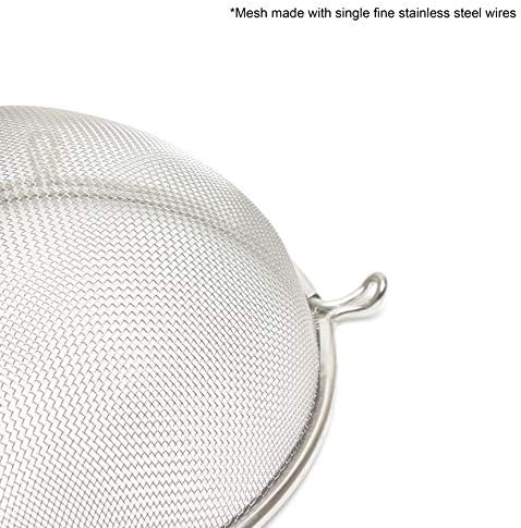 Fast-acting 8-inch stainless steel colander by Thunder Group