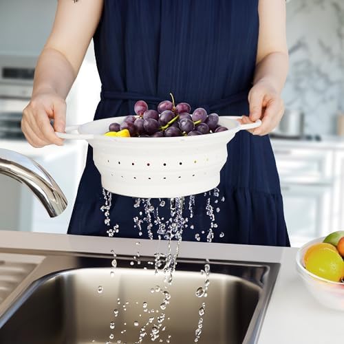 2 Collapsible Silicone Colanders with Durable Trivet Mat for Efficient Kitchen Use