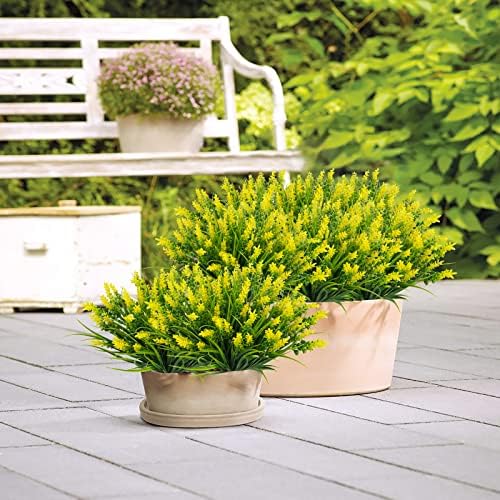 36-Piece Green Turf Fake Grass Outdoor Decor - Yellow