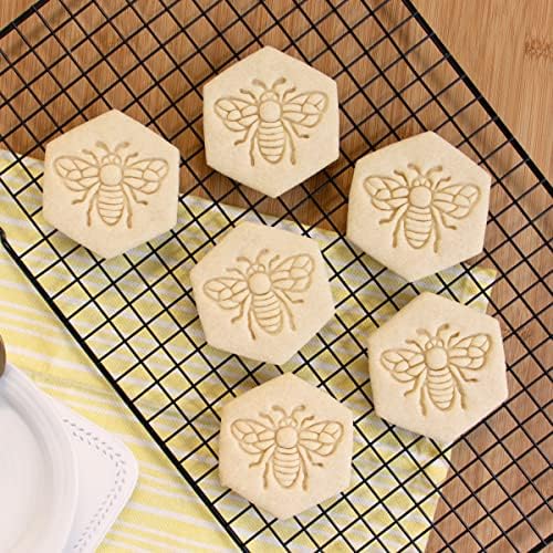 Bakerlogy Realistic Bee Cookie Cutter