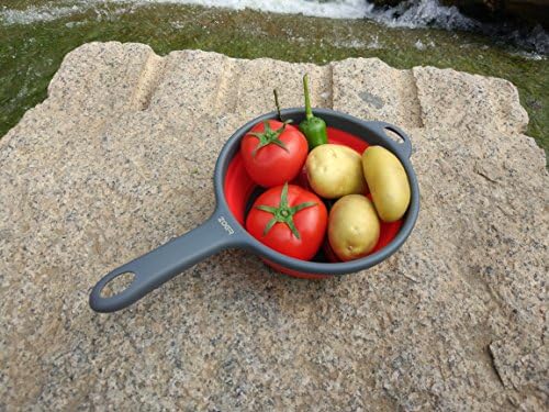 ZOER Kitchen Foldable Colander with Silicone Strainer Heat-Resistant Collapsible Kitchen Gadgets