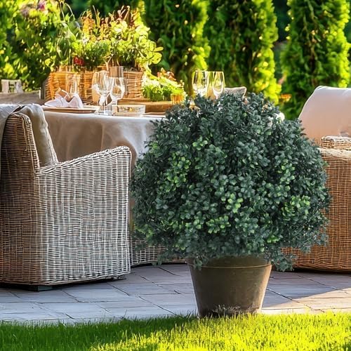 2-Pack Fake Boxwood Ball Trees with Spike